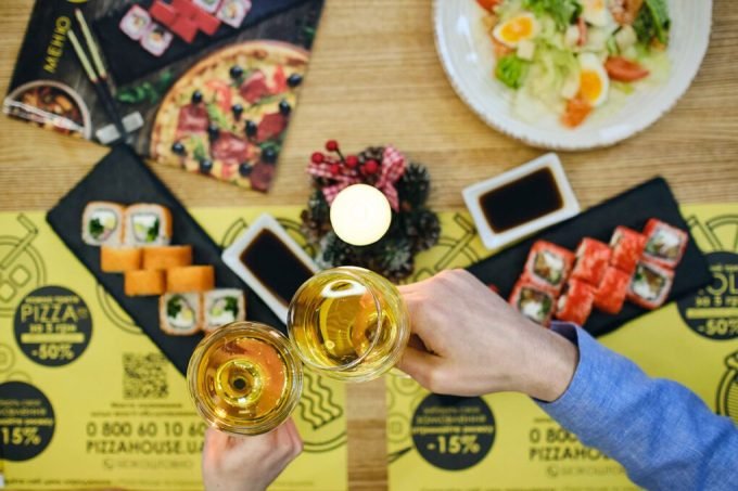 Pizza House на Бажана