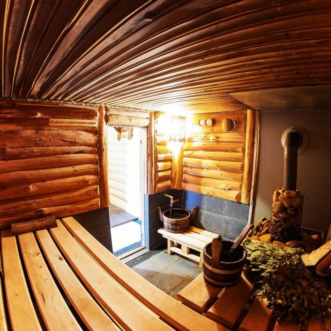 Русская баня на Днепре Домик рыбака