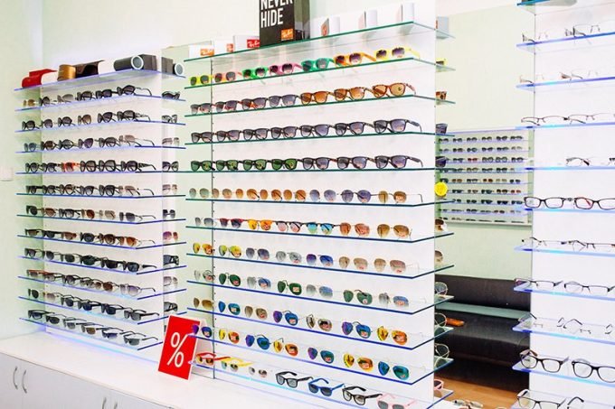 Магазин солнцезащитных очков o4ki.ua на Никольско-Слободской