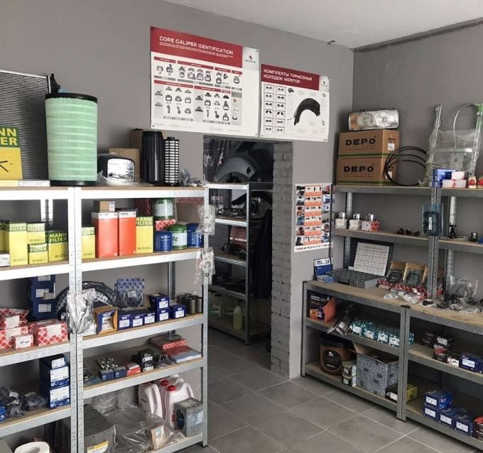 Вантажна СТО OLTRUCK - ремонт вантажівок і напівпричепів