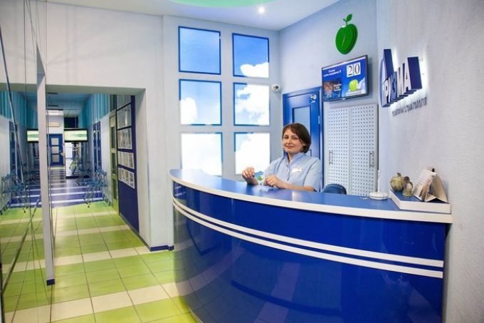 Стоматологическая клиника ПРИЗМА в центре Киева