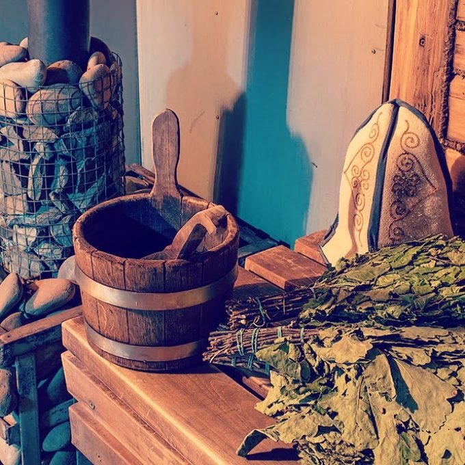 Русская баня на Днепре Домик рыбака