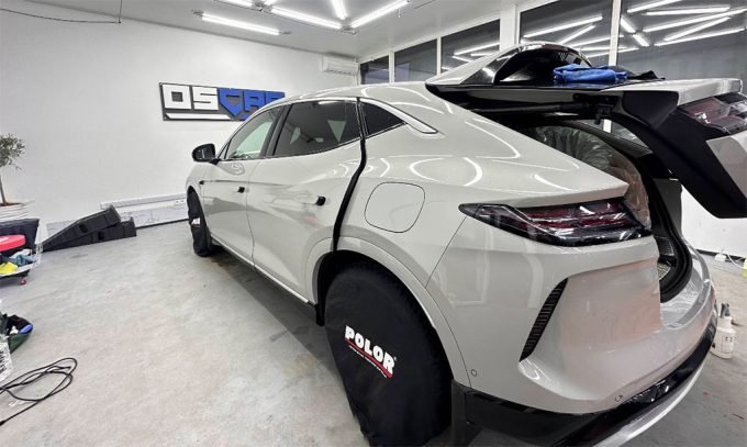 OsCar - поклейка антигравійної плівки на авто