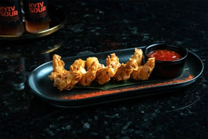 Кіберклуб Pride Esports Premium Lounge