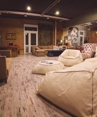 Студия дизайнерской мебели Design Furniture