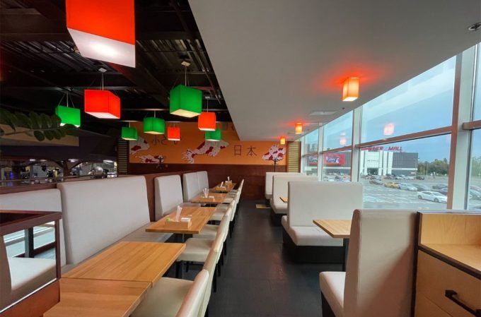 Ресторан «Сушия» у ТРЦ Blockbuster