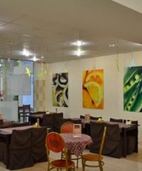 Пиццерия  “Везувіо піца” на Бальзака. Троещина, Киев.