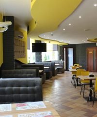 Pizza House на Дарниці