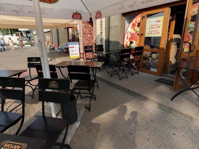 Пиццерия Cipollino - летняя площадка