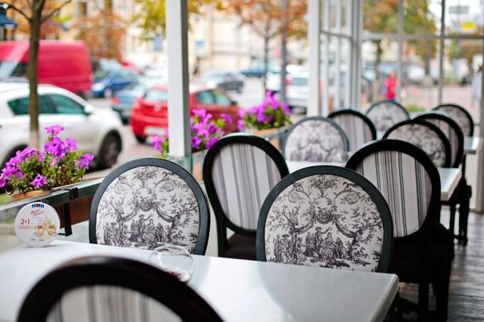 Ресторан MAFIA на ул. Б. Хмельницкого - летняя площадка