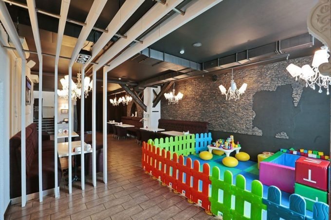 Ресторан MAFIA в ТРЦ SkyMall - детская комната