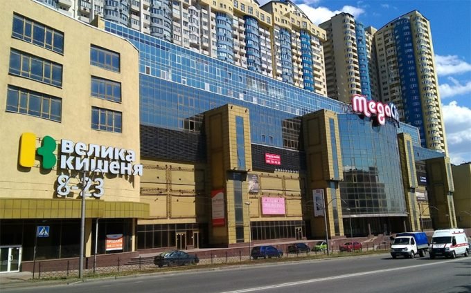 «Мебельная Витрина» в ТРЦ Мега Сити