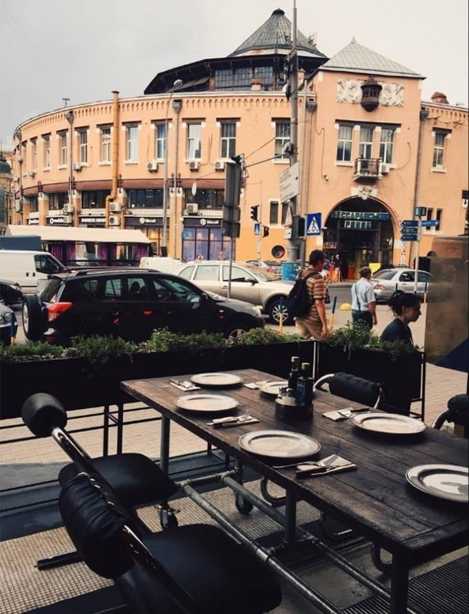 Mimosa Brooklyn Pizza - летняя терраса