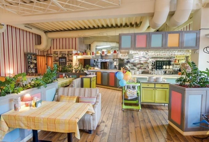 Pesto Café в ТЦ Орнамент - интерьер